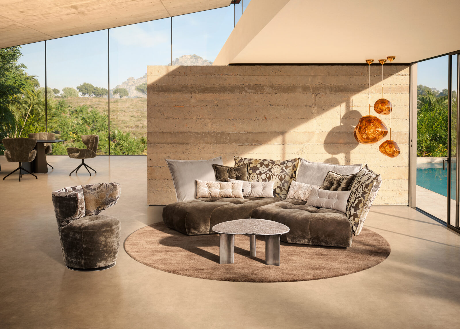 Modulare Bretz Matilda Sitzgruppe in warmen Naturtönen